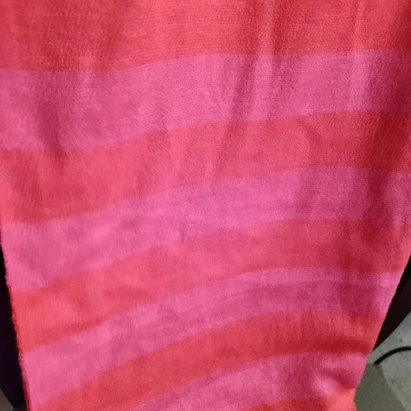 Gap striped scarf - Picture 2 of 3
